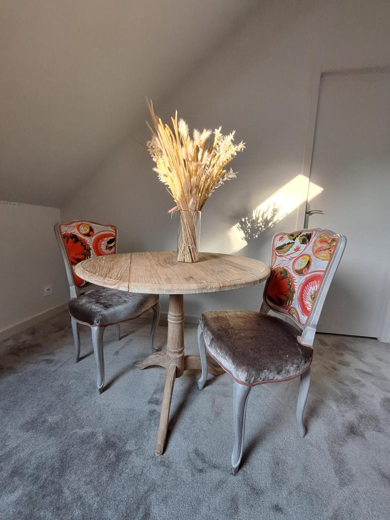 La Chambre Mademoiselle Causeuse Malville Kültér fotó